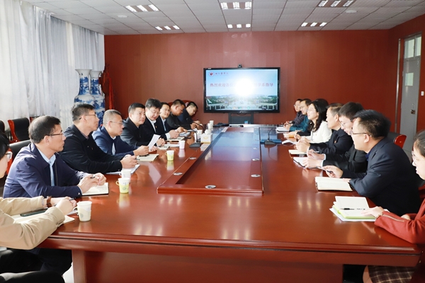 李明在麻醉学系座谈交流 李明在麻醉学系座谈交流