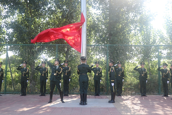 升旗仪式 升旗仪式