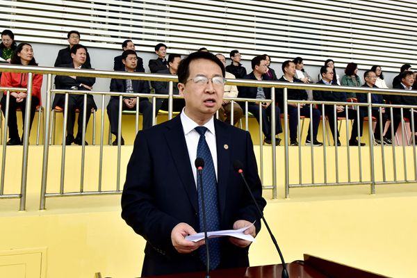 副校长葛国文主持开幕式 副校长葛国文主持开幕式