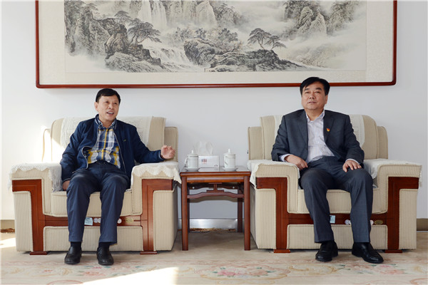 校党委书记李欣章会见巡查组组长姜民杰 校党委书记李欣章会见巡查组组长姜民杰