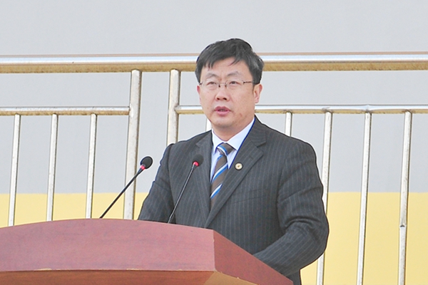 副校长刘军主持闭幕式 副校长刘军主持闭幕式