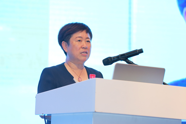 任春娥主持开幕式 任春娥主持开幕式