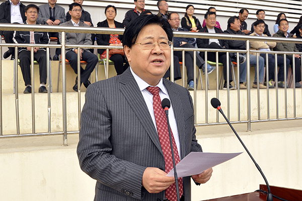 孙宏伟主持开幕式 孙宏伟主持开幕式