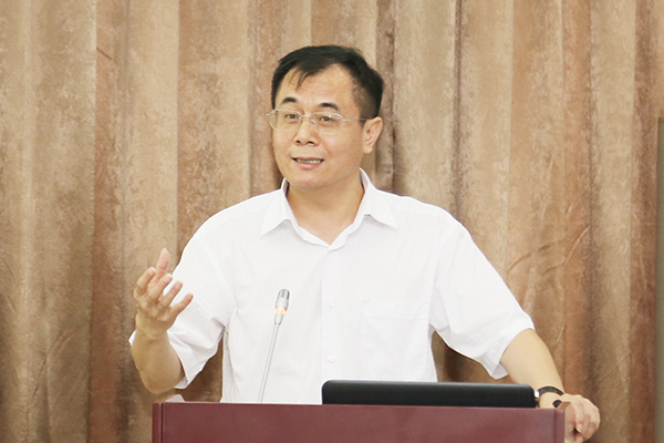 武汉大学全球健康研究中心毛宗福教授作“新医改与健康中国”主旨演讲 武汉大学全球健康研究中心毛宗福教授作“新医改与健康中国”主旨演讲