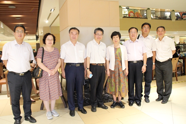 在义守大学参观学习 在义守大学参观学习