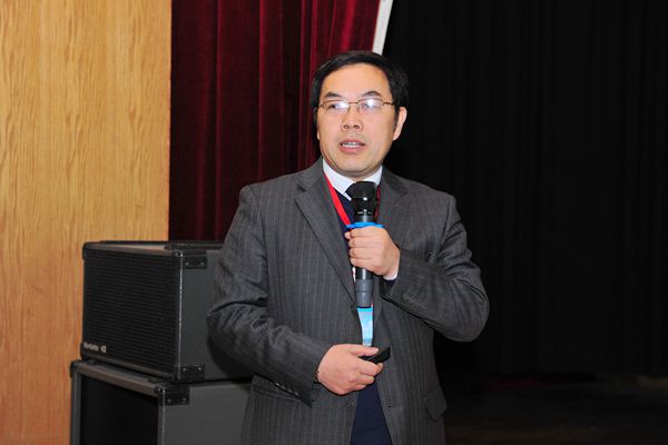 中国疾控中心卫生应急中心副主任倪大新研究员作报告 中国疾控中心卫生应急中心副主任倪大新研究员作报告
