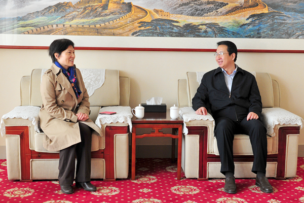 副校长葛国文与傅志俭教授座谈 副校长葛国文与傅志俭教授座谈
