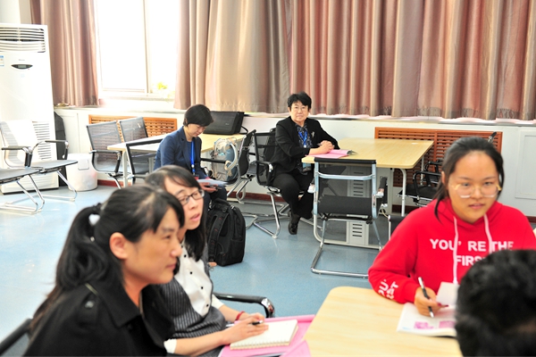 专家观摩PBL教学 专家观摩PBL教学